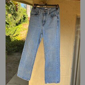 Levi's Women's High Waisted Crop Flare Jean - Size 28